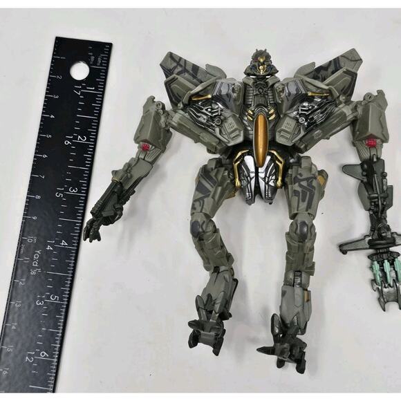 Transformers Starscream Revenge of the Fallen Hasbro 5.5" Figure 2008 + Extra - Picture 6 of 11